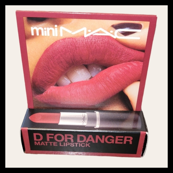 MAC Mini D For Danger Get It To Try Travel Gift Purse Perfect Lipstick New - Picture 2 of 9